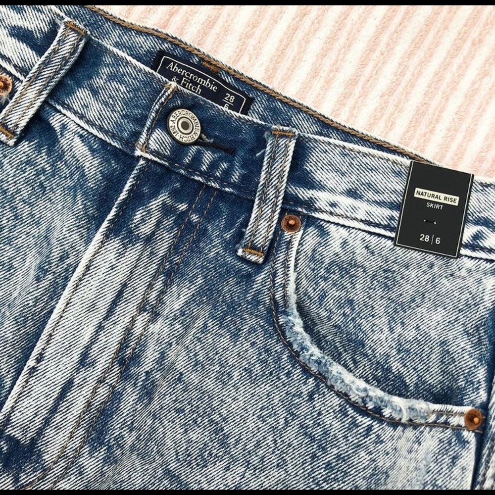 NWT A&F Natural Rise Denim Skirt